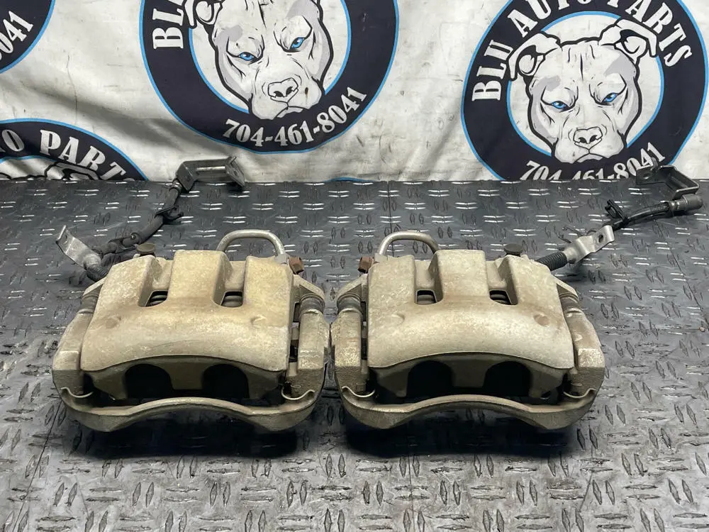 2011-14 Ford Mustang Gt Front Brake Calipers Lh Rh 33K Miles 290 1