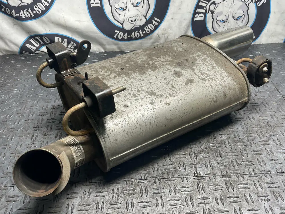 2011-14 Ford Mustang Gt Oem Muffler Rh 33K Miles 290 1