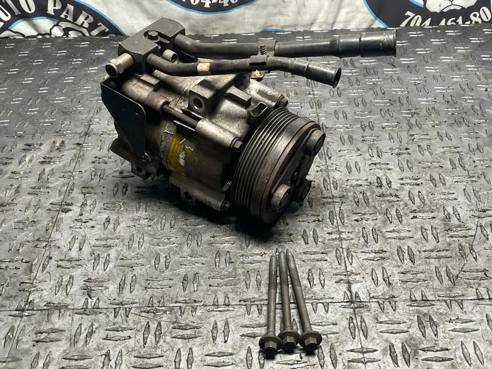 1993-98 Lincoln Mark Viii Oem A/C Compressor- W/ Hardware 285 1