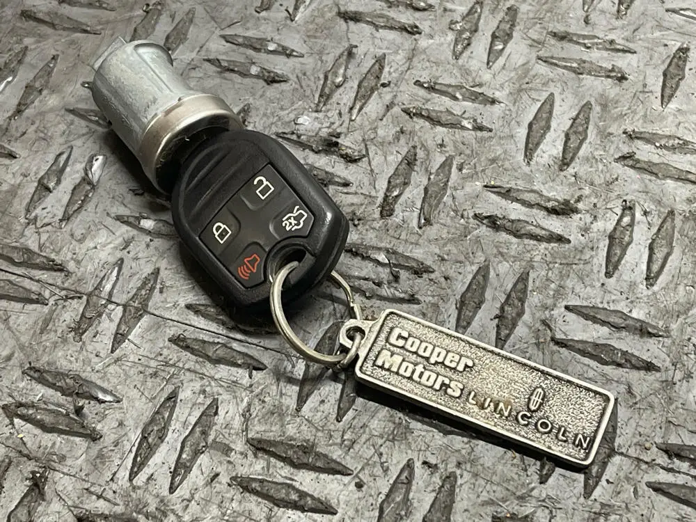 2011-14 Ford Mustang Ignition Cylinder & Key 290 2