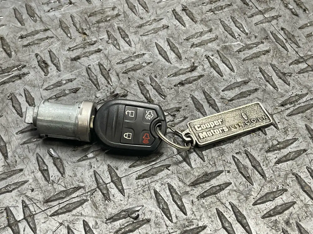 2011-14 Ford Mustang Ignition Cylinder & Key 290 1