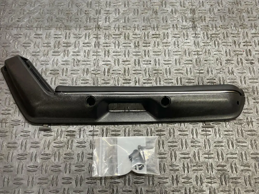 1987-93 Ford Mustang Black Rh Passenger Arm Rest 117K Miles 289 1