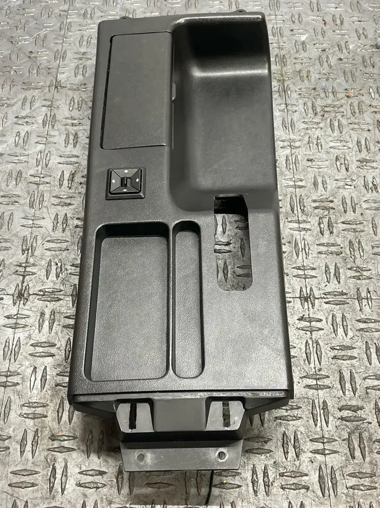 1987-93 Ford Mustang Black Center Console Ash Tray 117K Miles 289 1