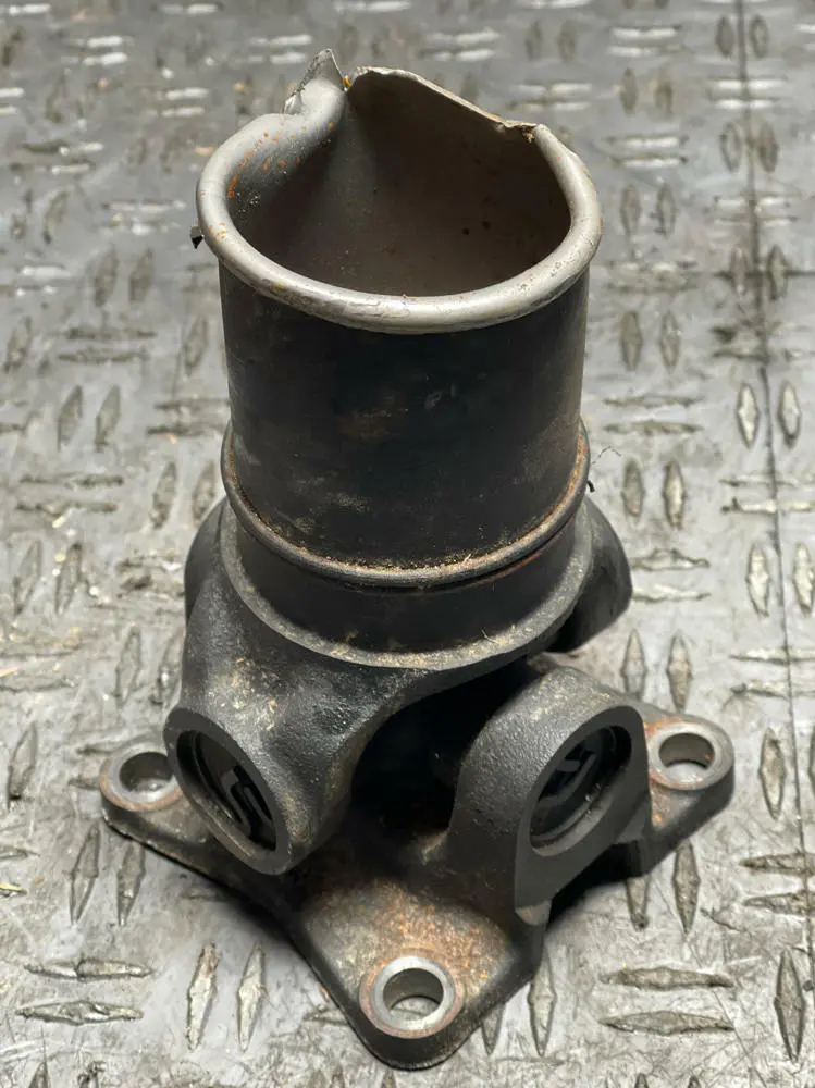 2018-23 Ford Mustang Mach One Rear Tail Housing Flange- For 10R80 291 1