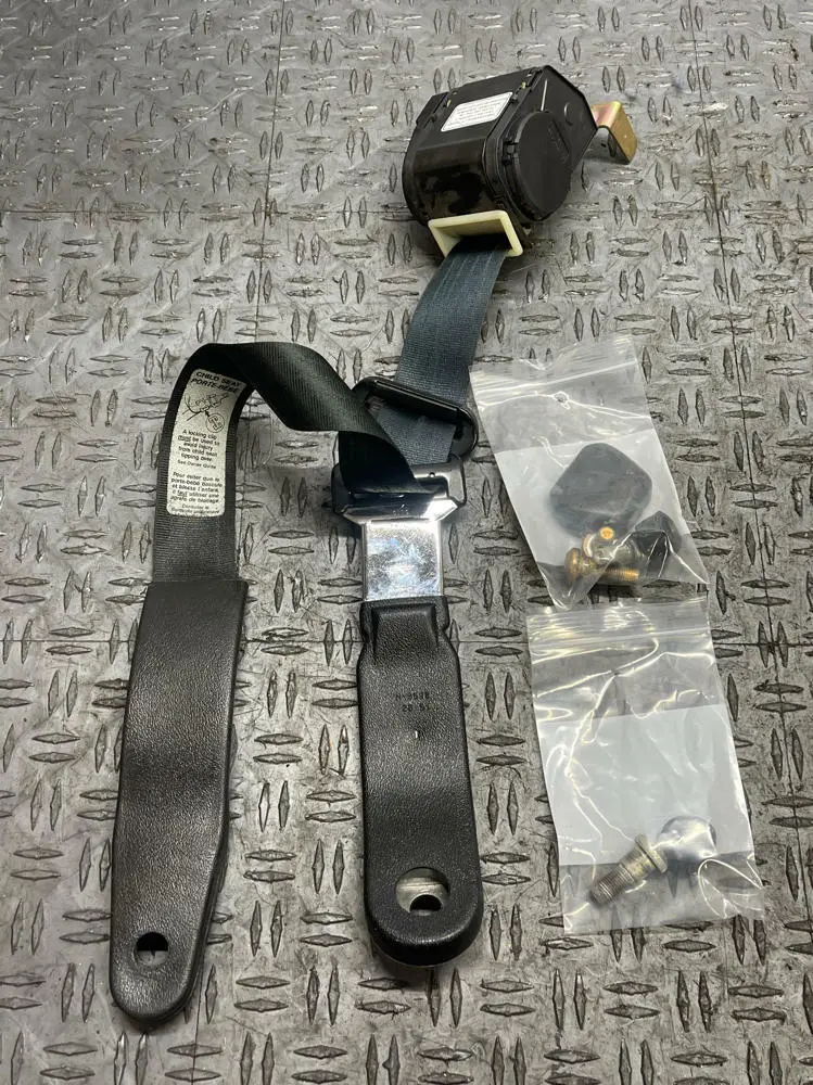 1987-93 Ford Mustang Front Passenger Rh Seat Belt 117K Miles 289 1