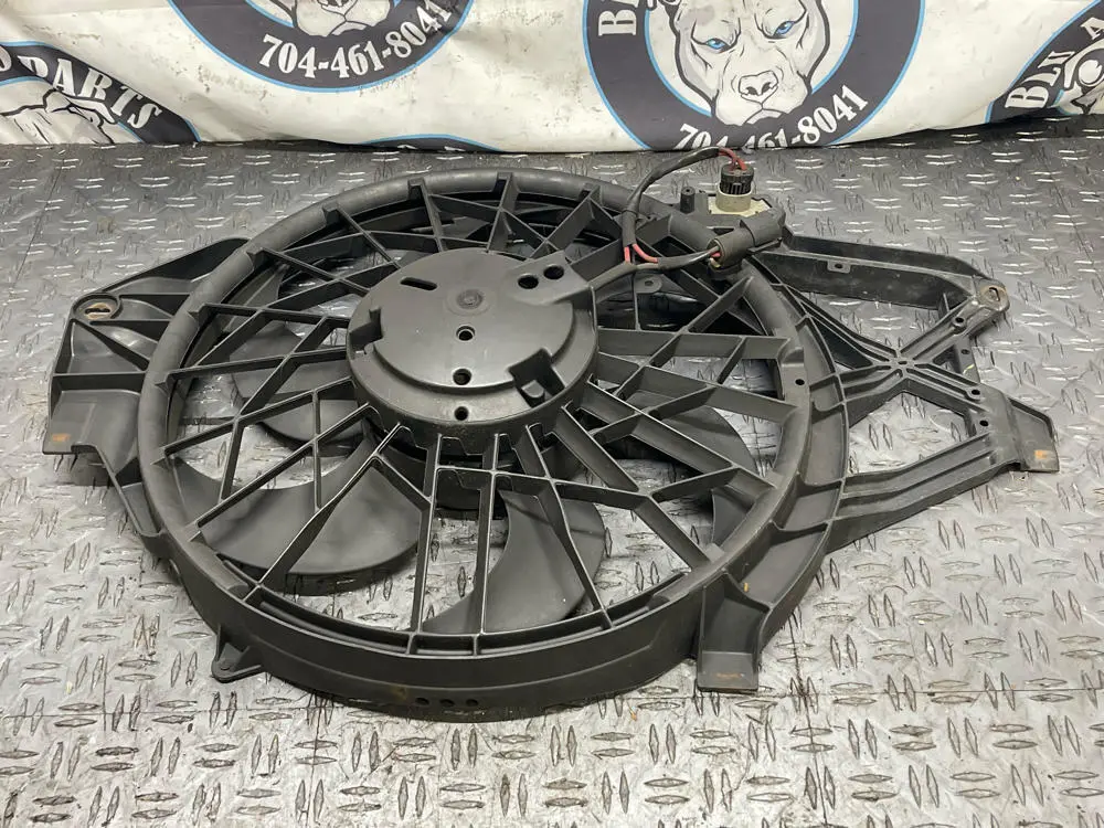 2003-04 Ford Mustang Svt Cobra Oem Fan- For Radiator 292 1