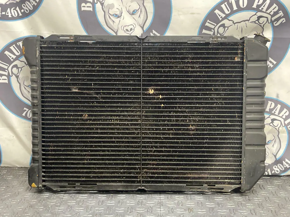 1987-93 Ford Mustang Radiator Assembly 117K Miles 289 1
