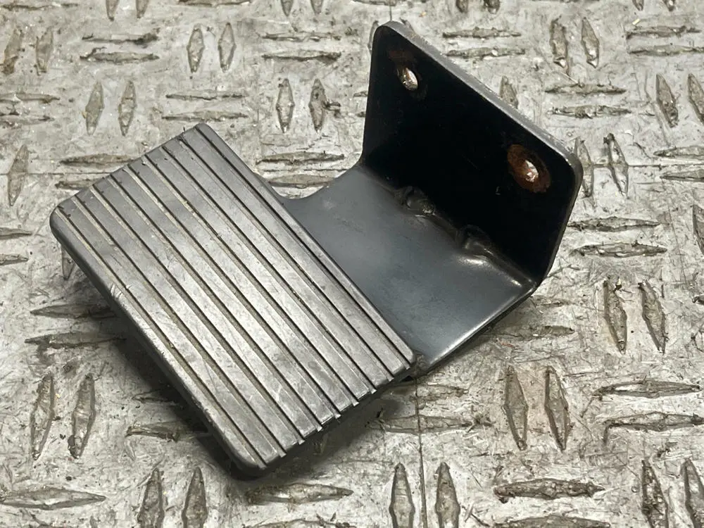 1987-93 Ford Mustang Oem Dead Pedal 289 1