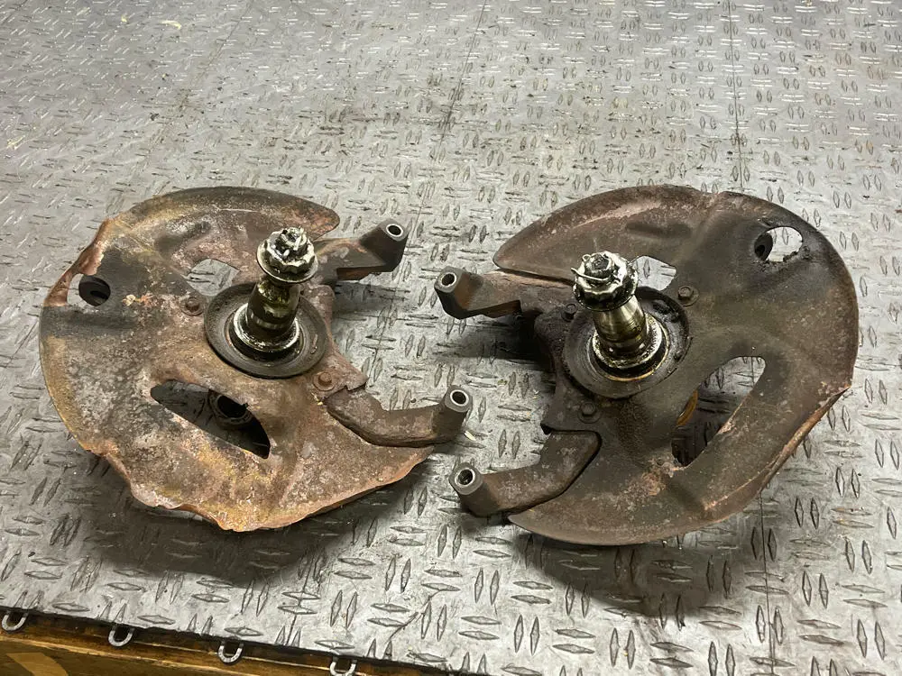 1987-93 Ford Mustang Oem Spindles Pair Lh Rh 117K Miles 289 1