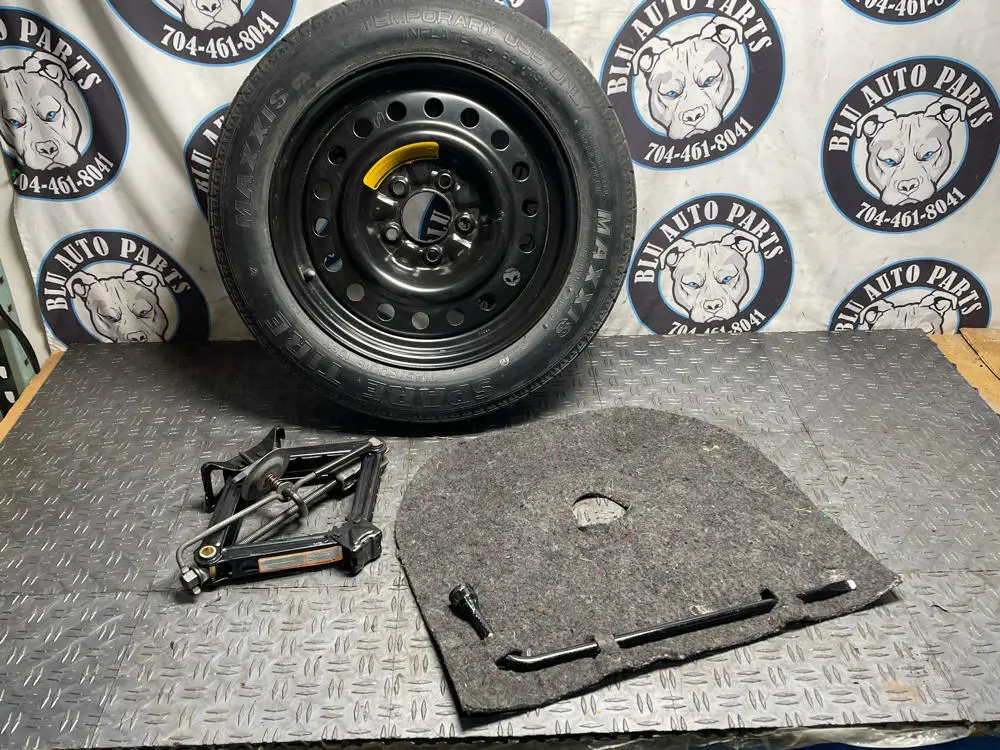 2003-04 Ford Mustang Mach One Full Size Spare Tire Kit 17" 19K Miles 296 1