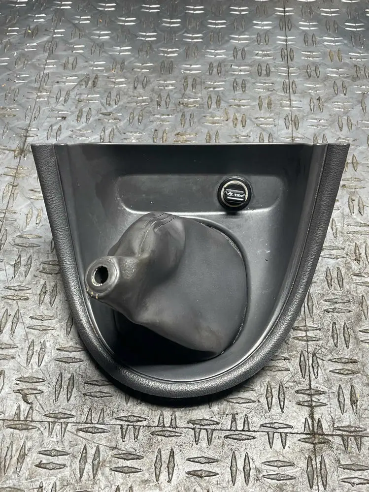 1999-04 Ford Mustang Roush Gt Shifter Bezel & Boot 293 1