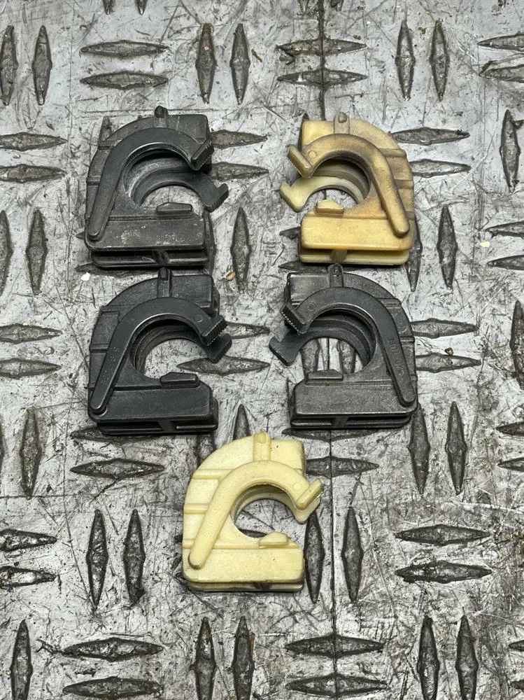2003-04 Ford Mustang Mach One A/C Line Clip Set- Complete 19K Miles 296 1