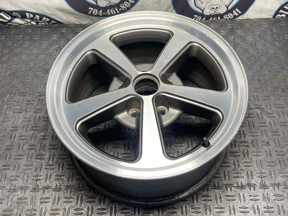 2003-04 Ford Mustang Mach One Oem Front 17" Wheel 19K Miles 296 1