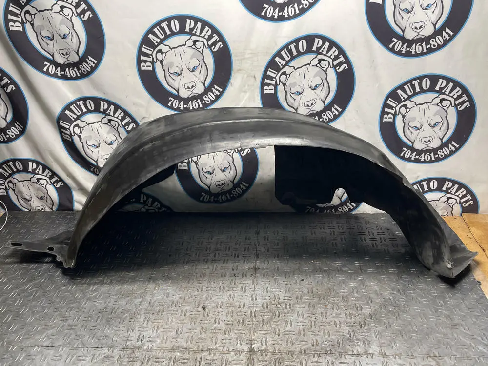 2003-04 Ford Mustang Mach One Oem Front Rh Wheel Well 19K Miles 296 1