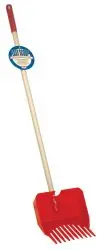 Pet Lodge Easy Scoop Pooper Scooper With Wooden Handle 1