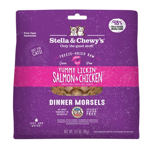 Stella & Chewy's Yummy Lickin' Salmon & Chicken Freeze-Dried Morsels Cat Food 1