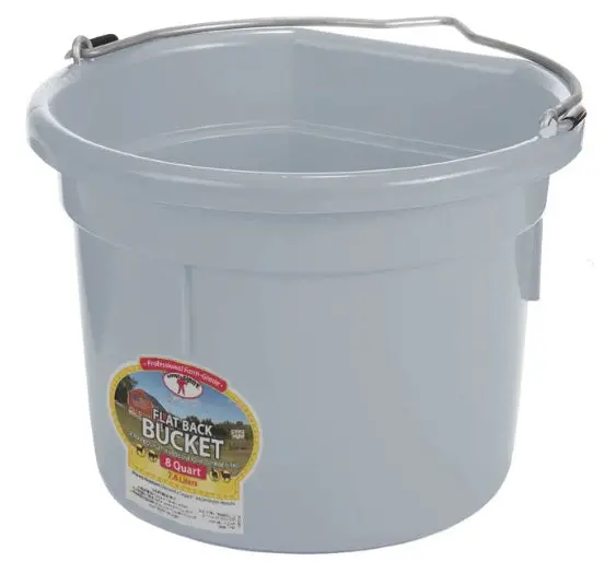 Little Giant 8 Quart Flat Back Plastic Bucket 1