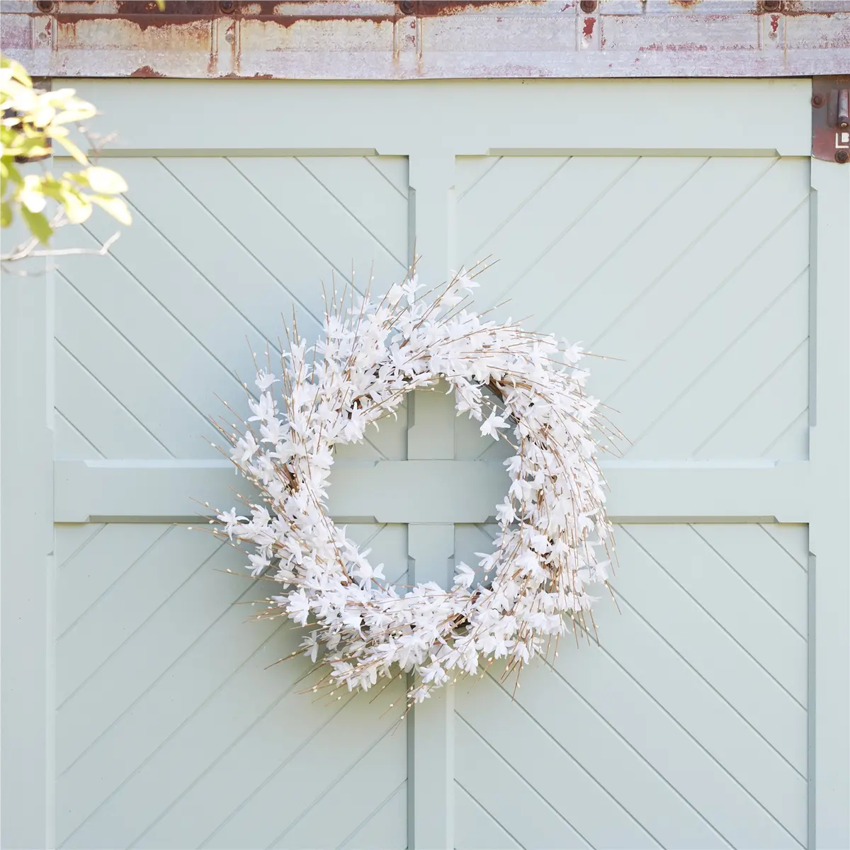 25" White Blossom Wreath 2