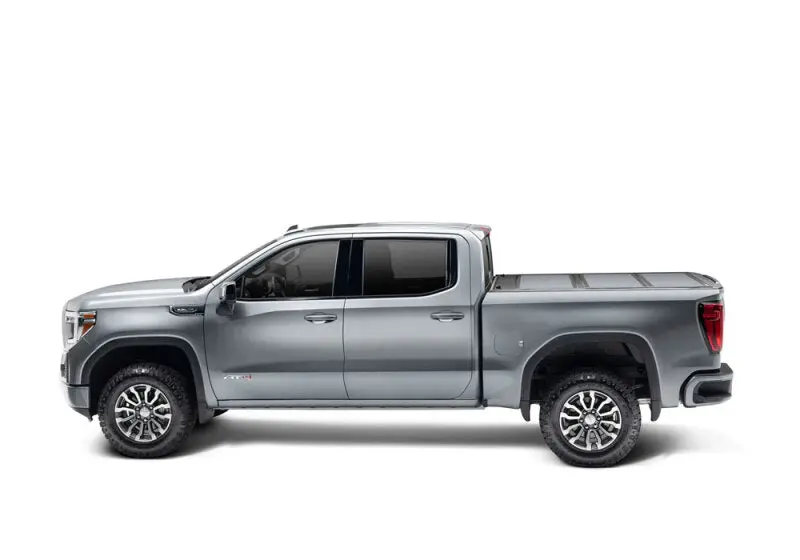 Undercover Fusion Retractable Truck Bed Cover – Abalone White, Fits 2016–2018 Chevy/Gmc Silverado & Sierra (78-Inch) 1